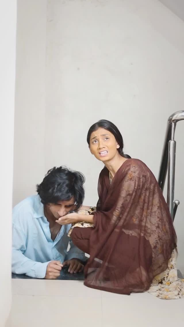 Post 7 by sakshi🦋 on Instagram (video)