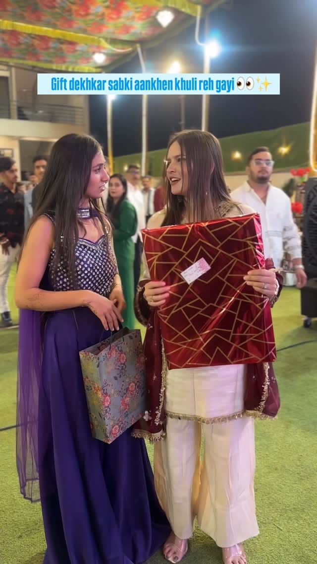 Post 3 by sakshi🦋 on Instagram (video)