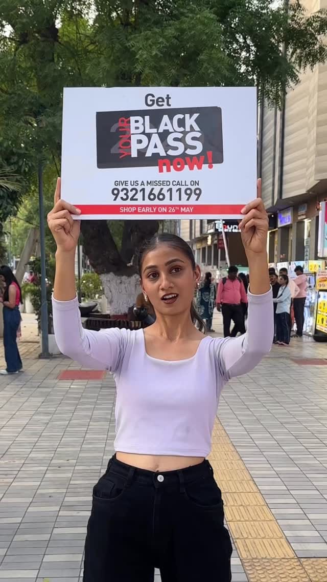 Post 4 by sakshi🦋 on Instagram (video)