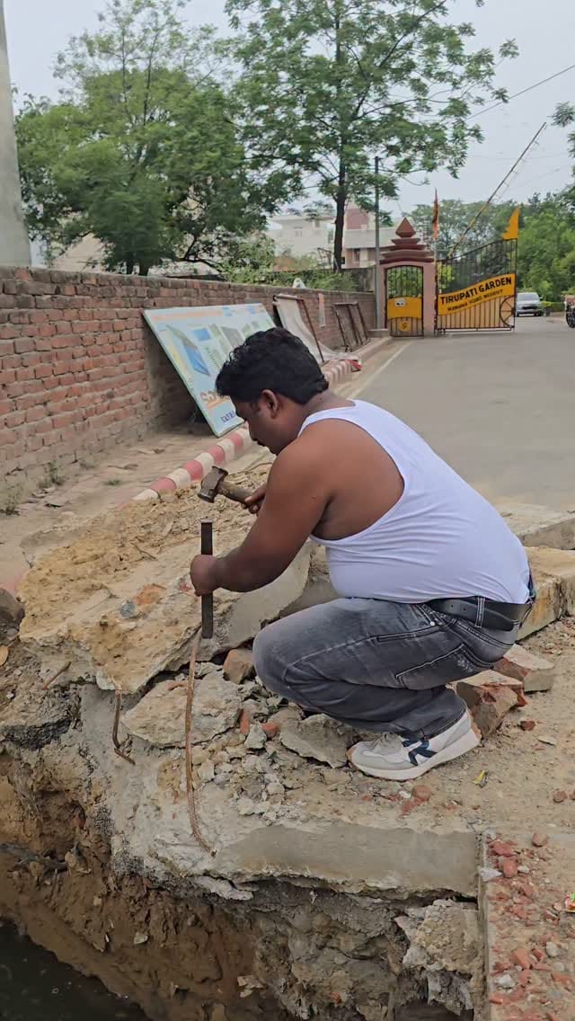 Post 1 by Mursaleen Kaliya on Instagram (video)