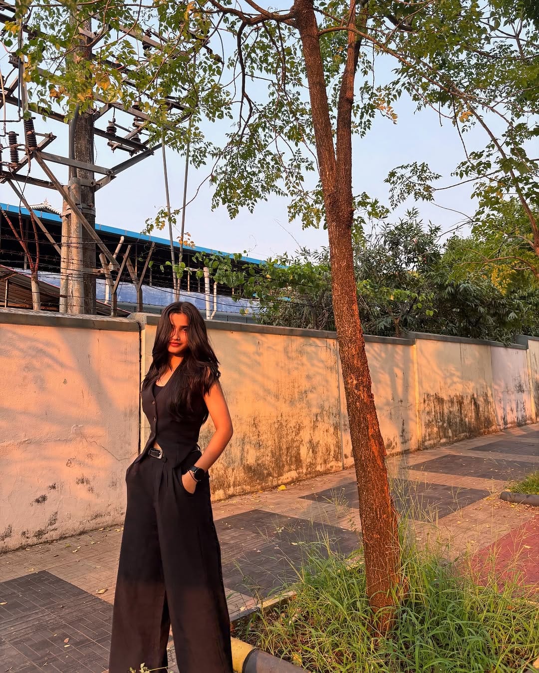 Post 10 by Archana Sharma on Instagram (carousel)