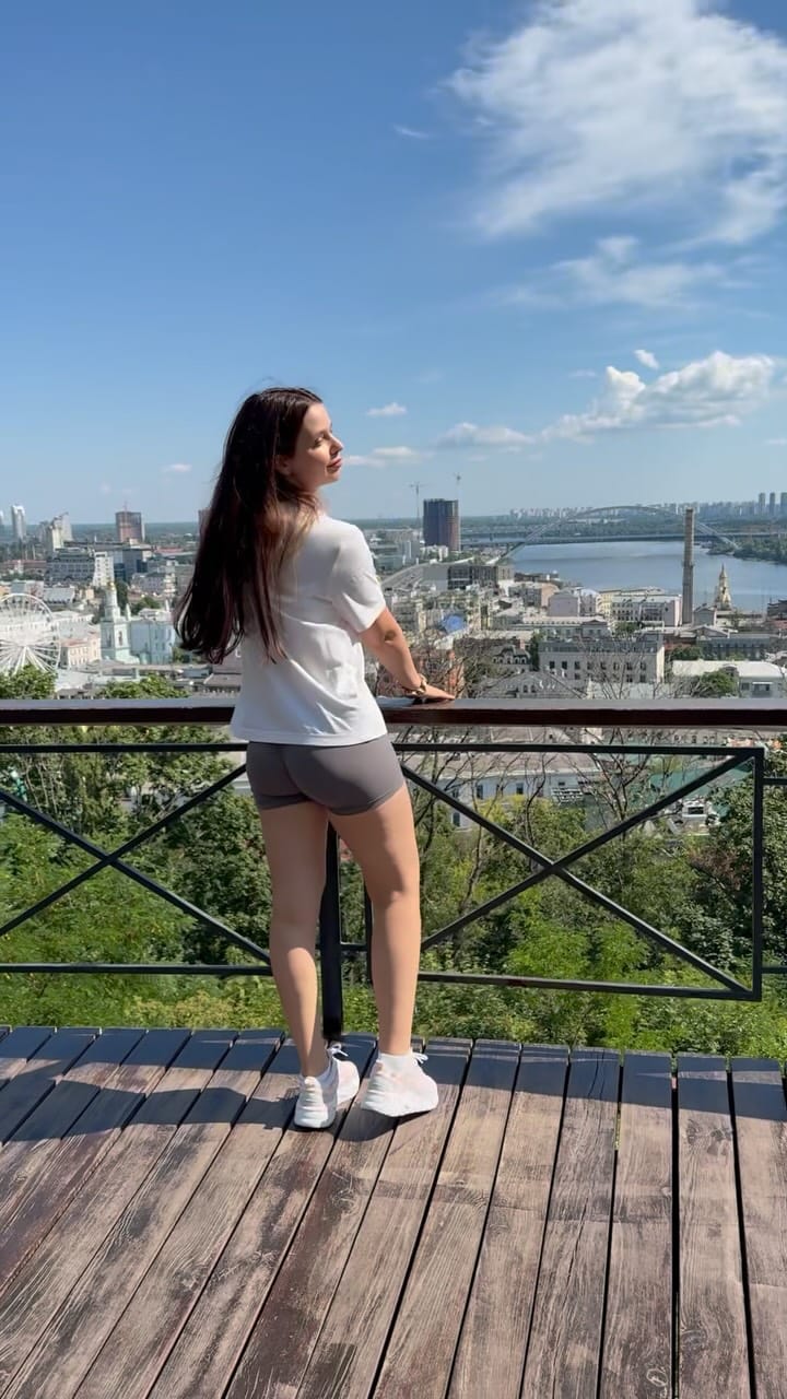 Post 7 by Sonita Bonita on Instagram (video)
