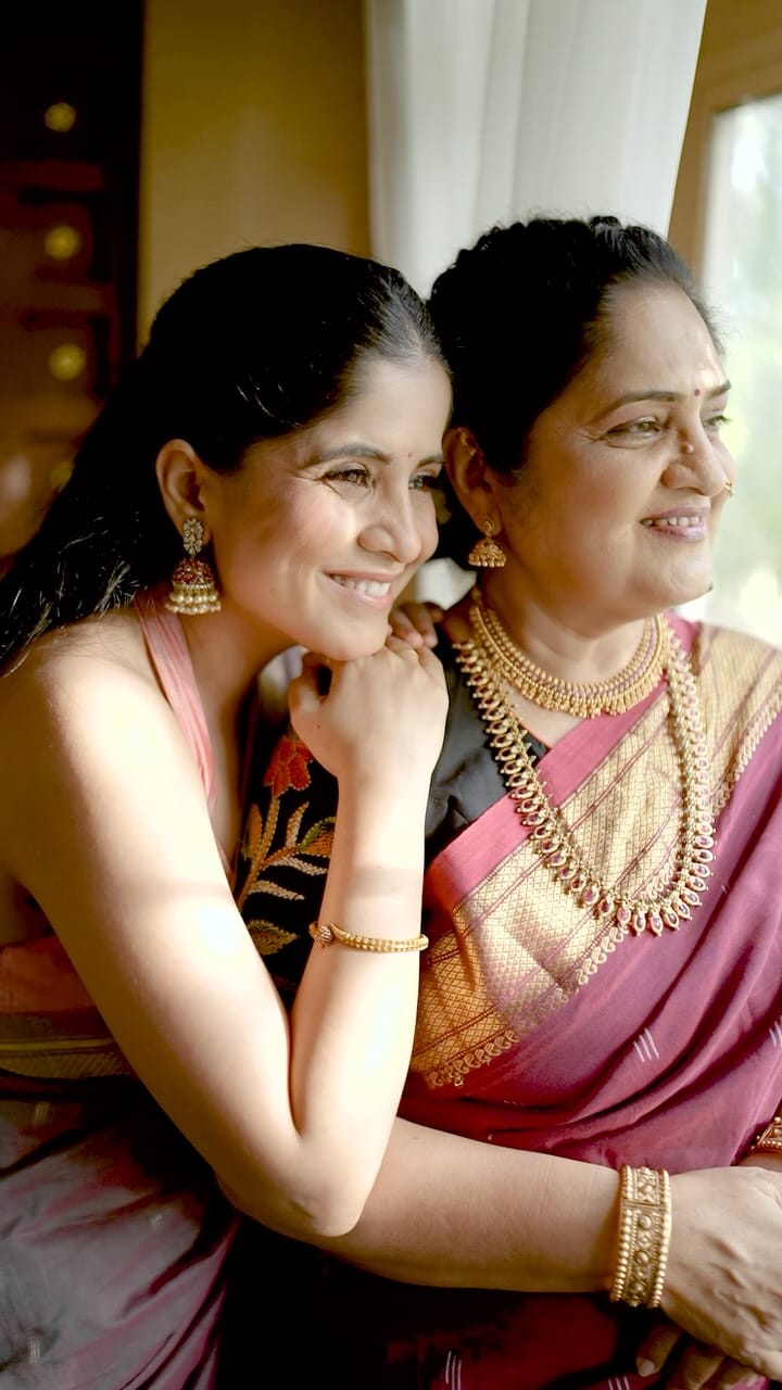 Post 3 by Amruta Deshmukh on Instagram (video)