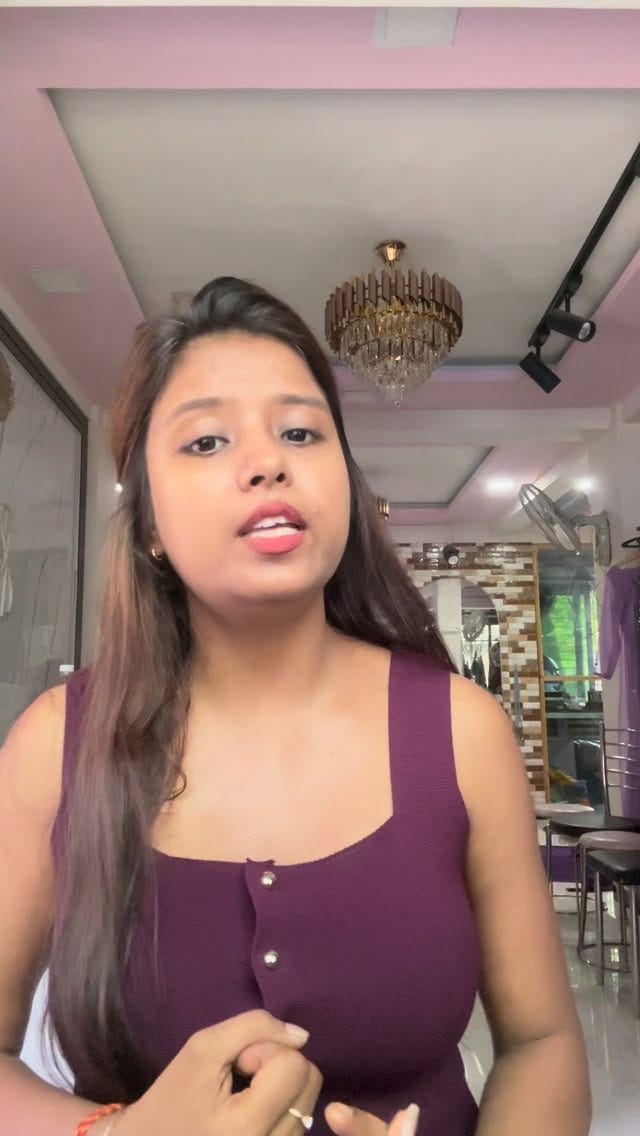 Post 2 by Roshani Chaurasiya on Instagram (video)