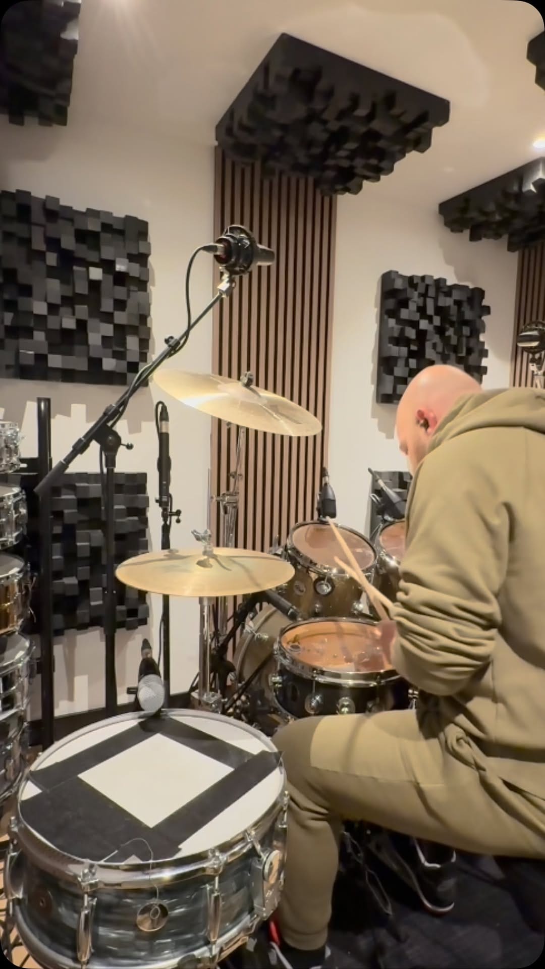 Post 9 by Martin Frosch on Instagram (video)