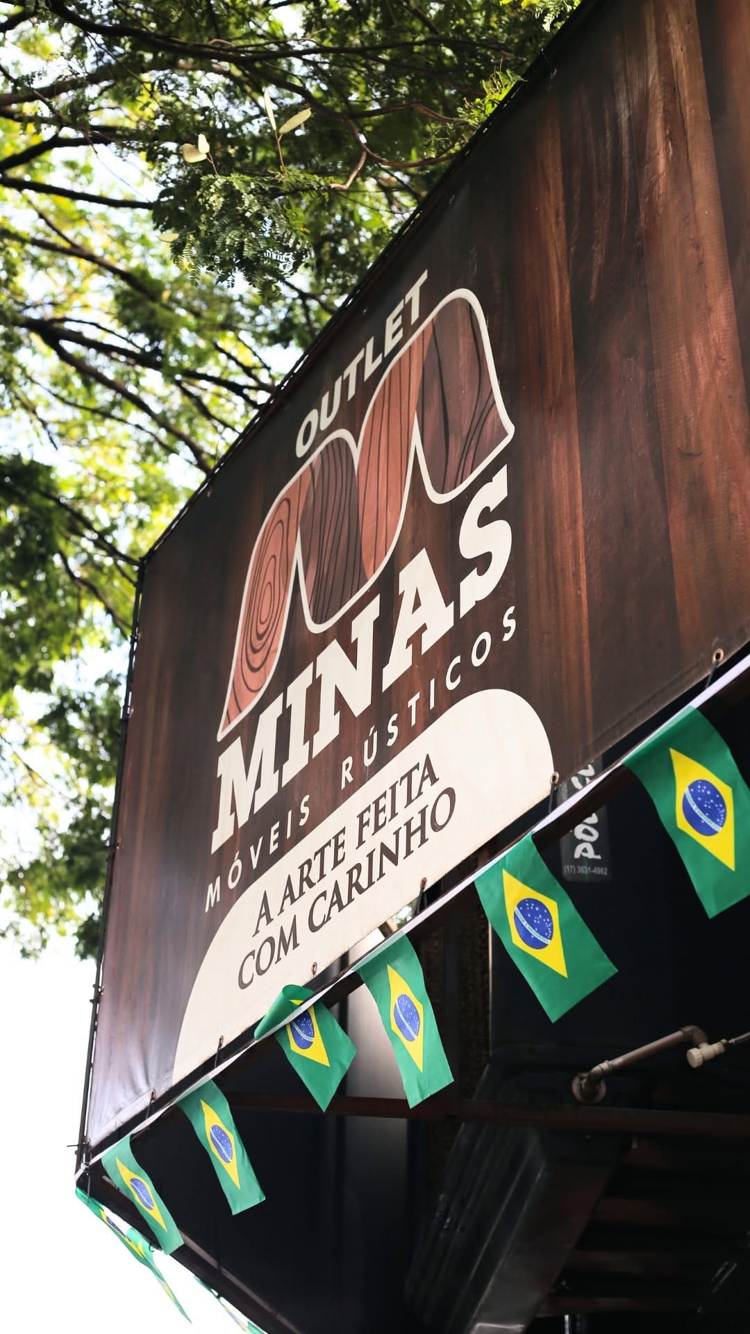 Post 7 by Minas Móveis Rústicos Campinas on Instagram (video)