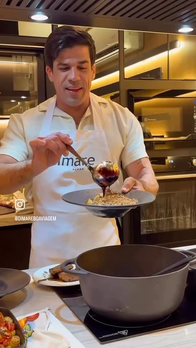 Post 4 by Júlio Augusto on Instagram (video)