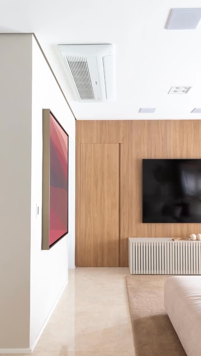 Post 7 by Giulia Largura on Instagram (video)