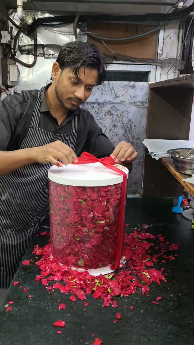 Post 4 by Ushman Gani on Instagram (video)