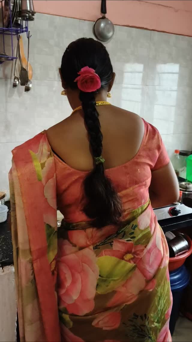 Post 10 by mohana priya on Instagram (video)