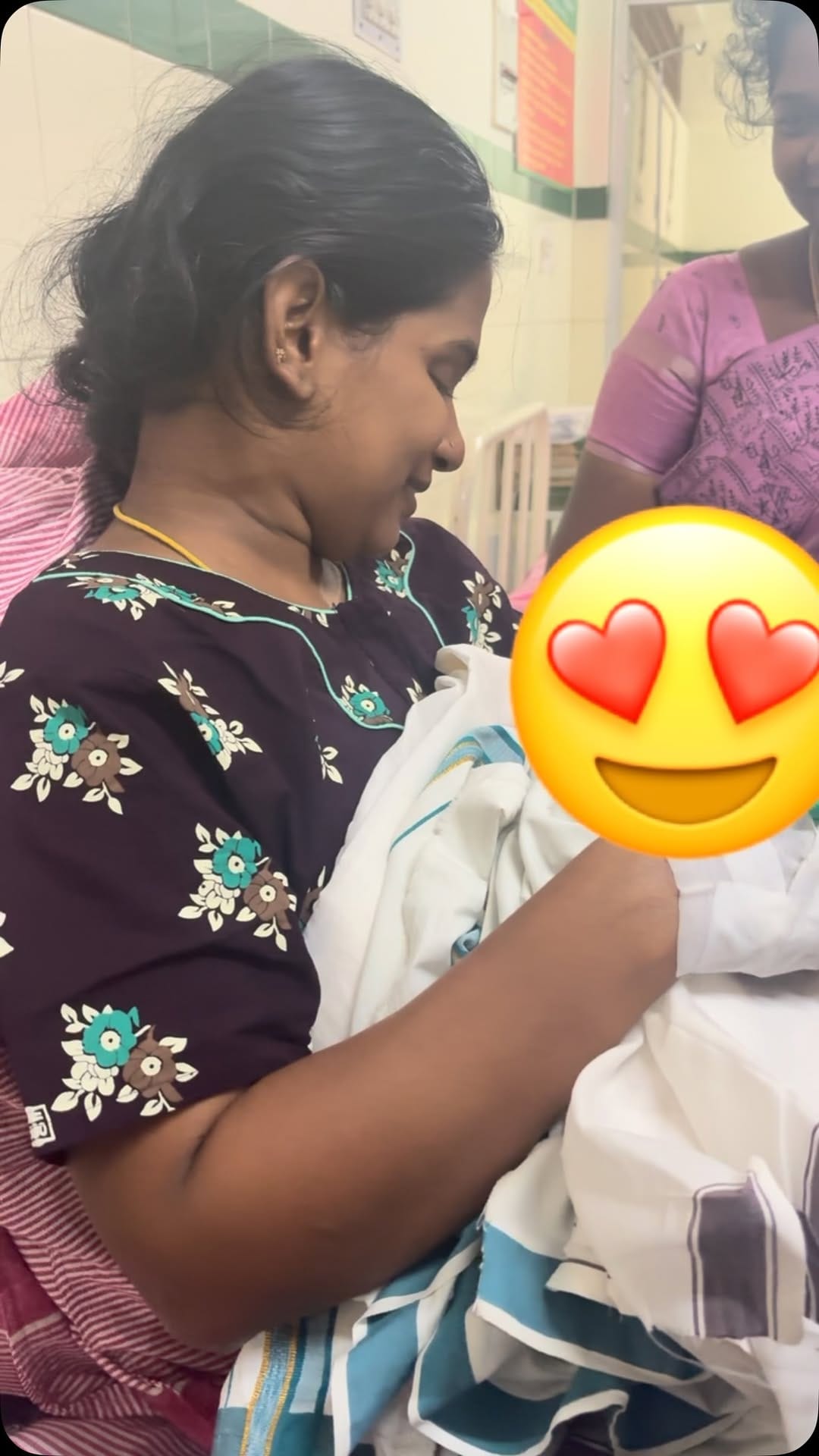 Post 1 by mohana priya on Instagram (video)