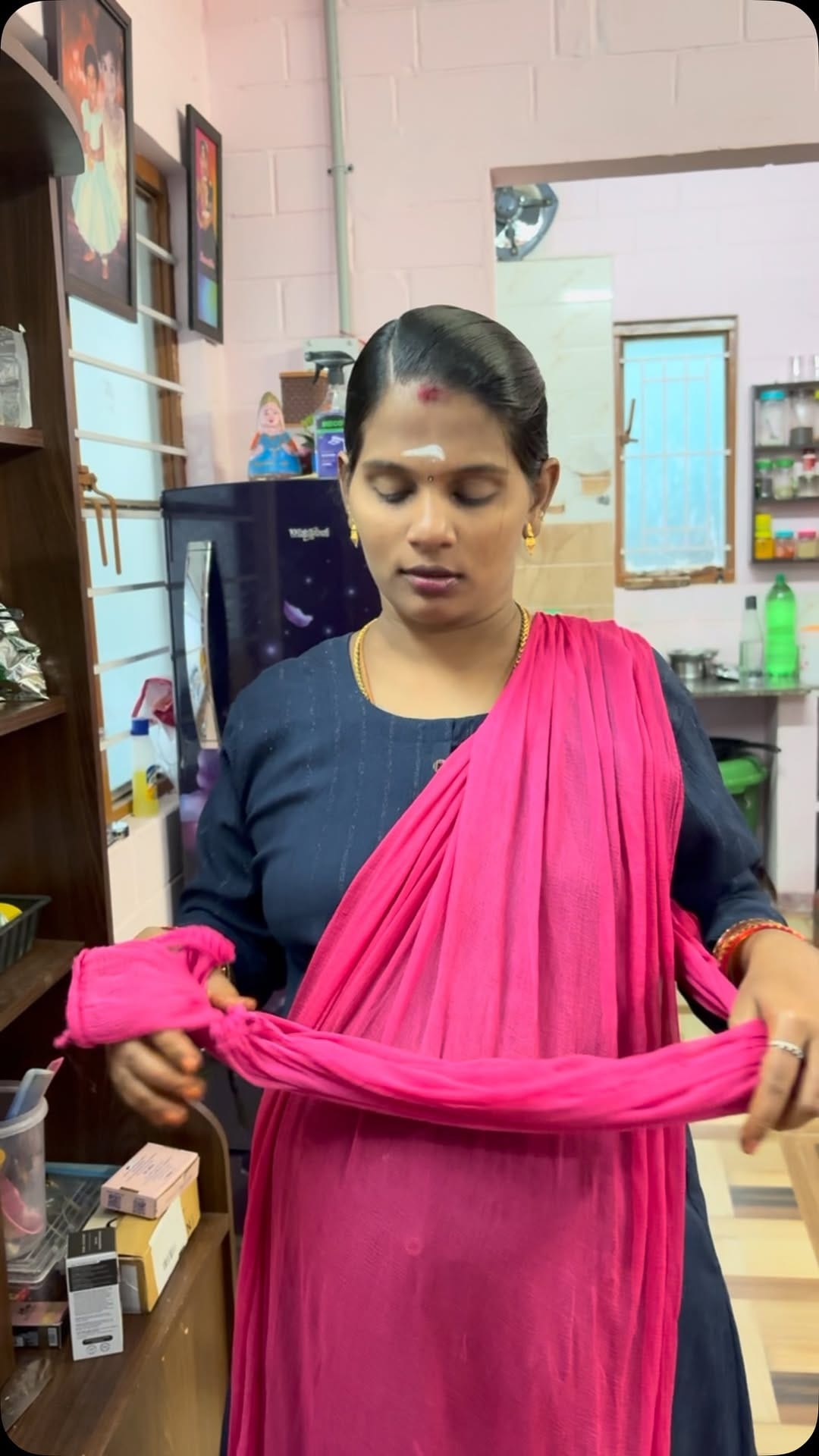 Post 7 by mohana priya on Instagram (video)