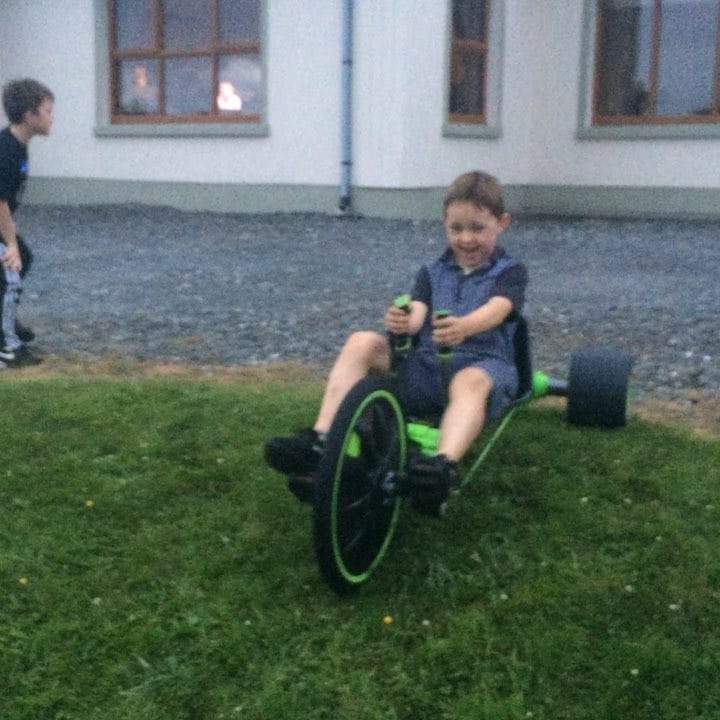 Post 8 by Domhnall on Instagram (video)