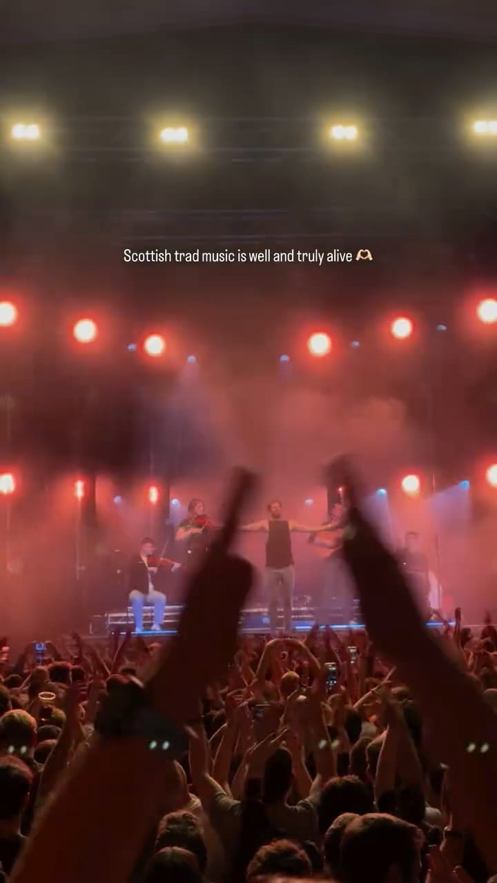 Post 10 by T △ L I S K on Instagram (video)