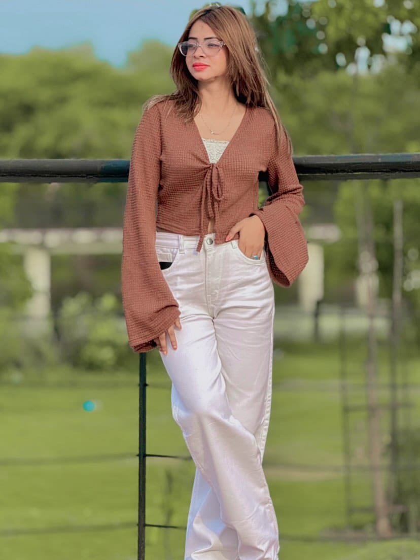 Post 10 by 💓apsara khan💓 on Instagram (carousel)