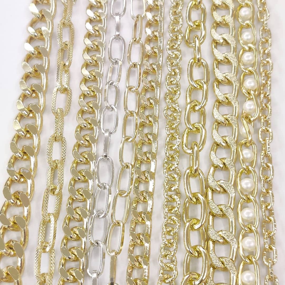 Post 10 by Pradhan's Fashion Accessories on Instagram (carousel)