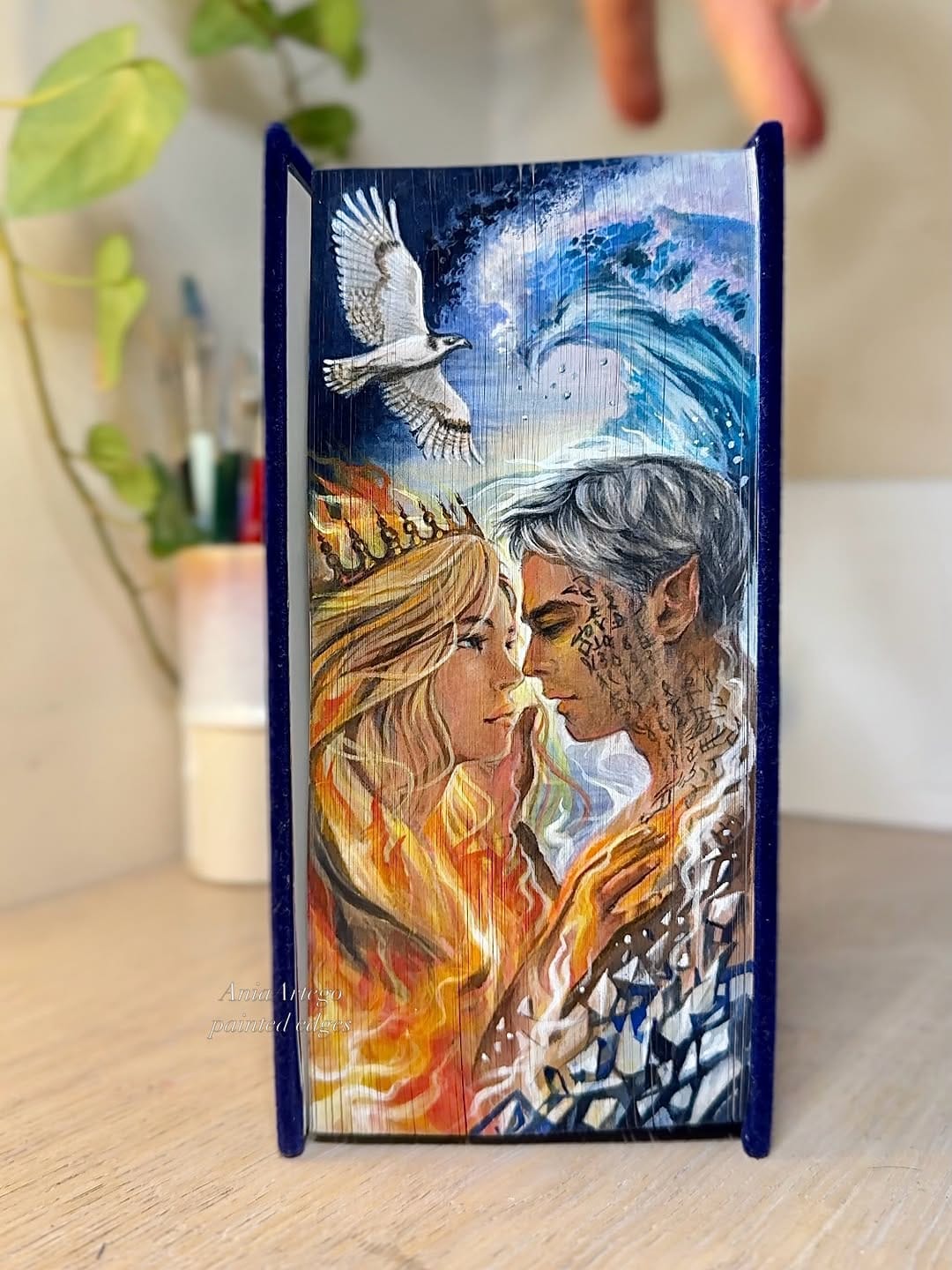 Post 3 by Ania Egorova                       Fore-edge painter 📚🎨 on Instagram (carousel)