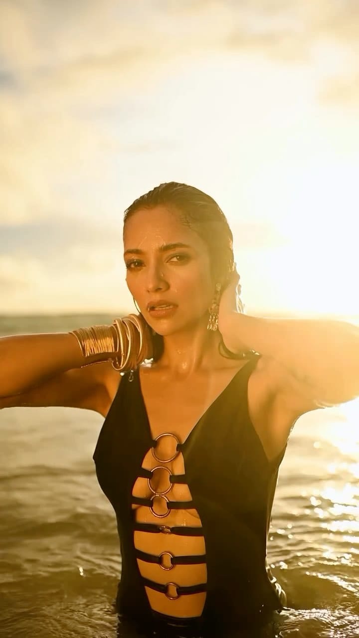 Post 8 by 𝕾𝖚𝖘𝖒𝖎𝖙𝖆 𝕮𝖍𝖆𝖙𝖙𝖊𝖗𝖏𝖊𝖊 on Instagram (video)