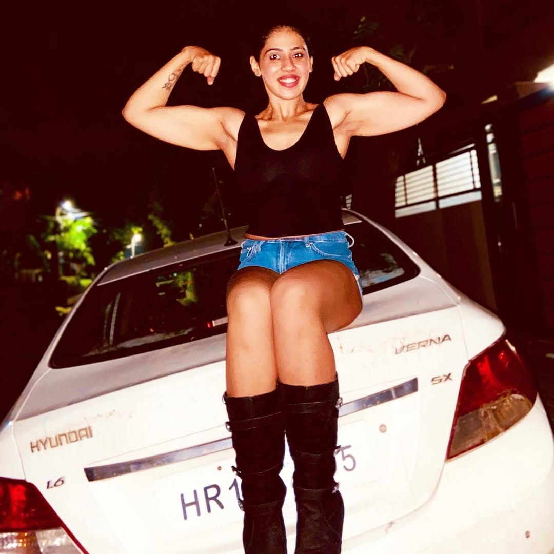 Post 10 by Vanika Grover on Instagram (image)