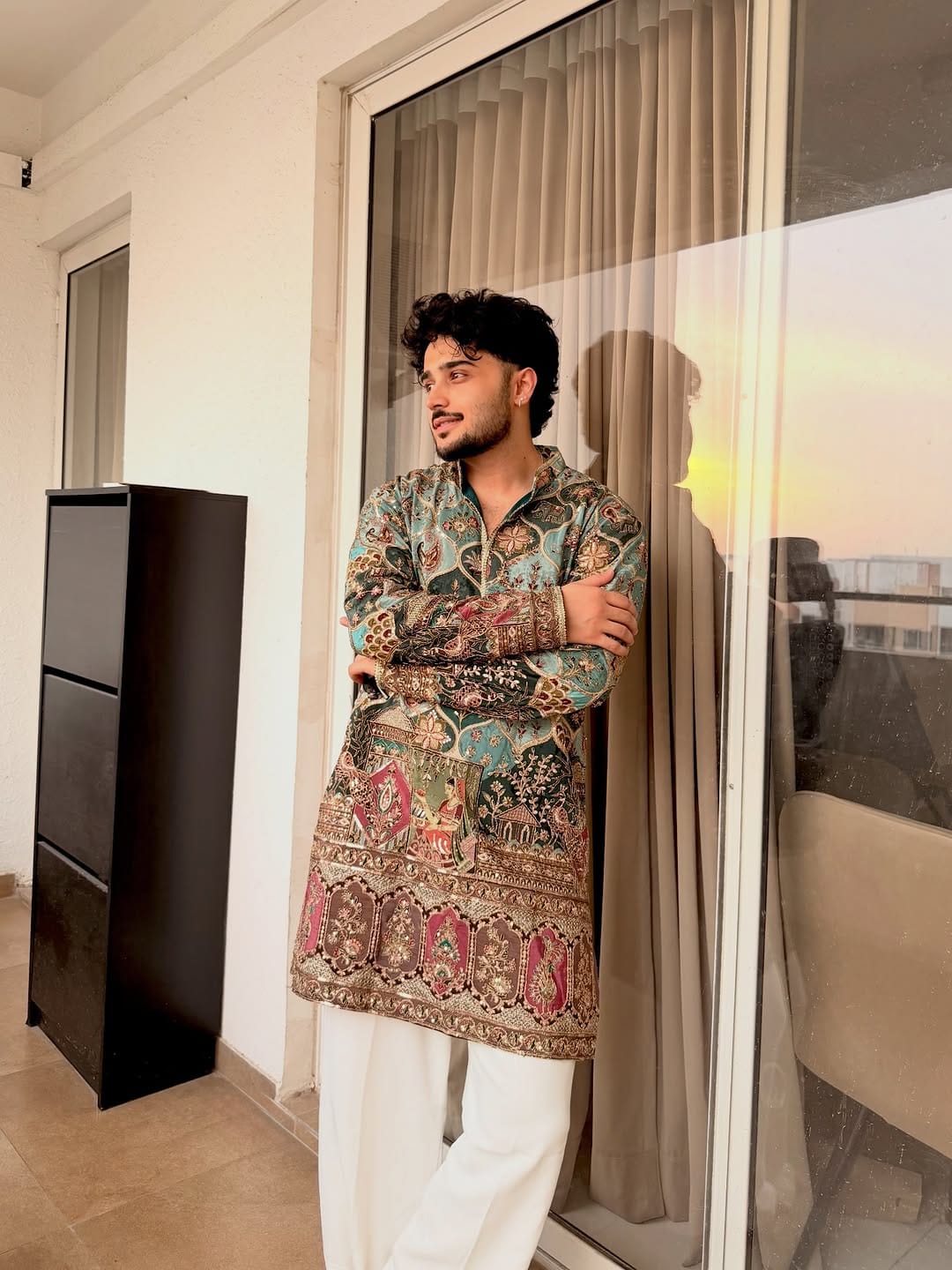 Post 9 by Ritik Mahajan on Instagram (carousel)