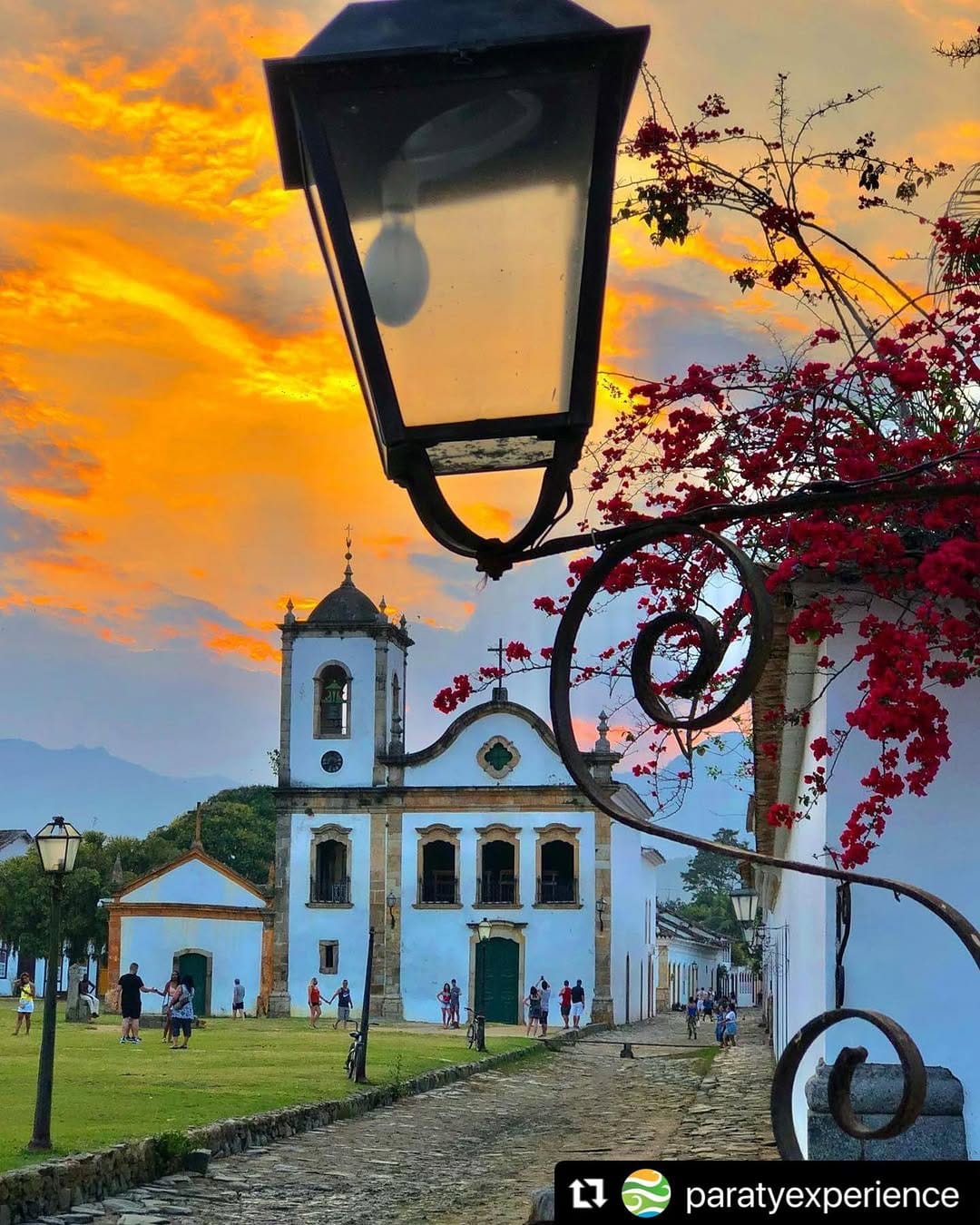 Post 10 by José França on Instagram (carousel)