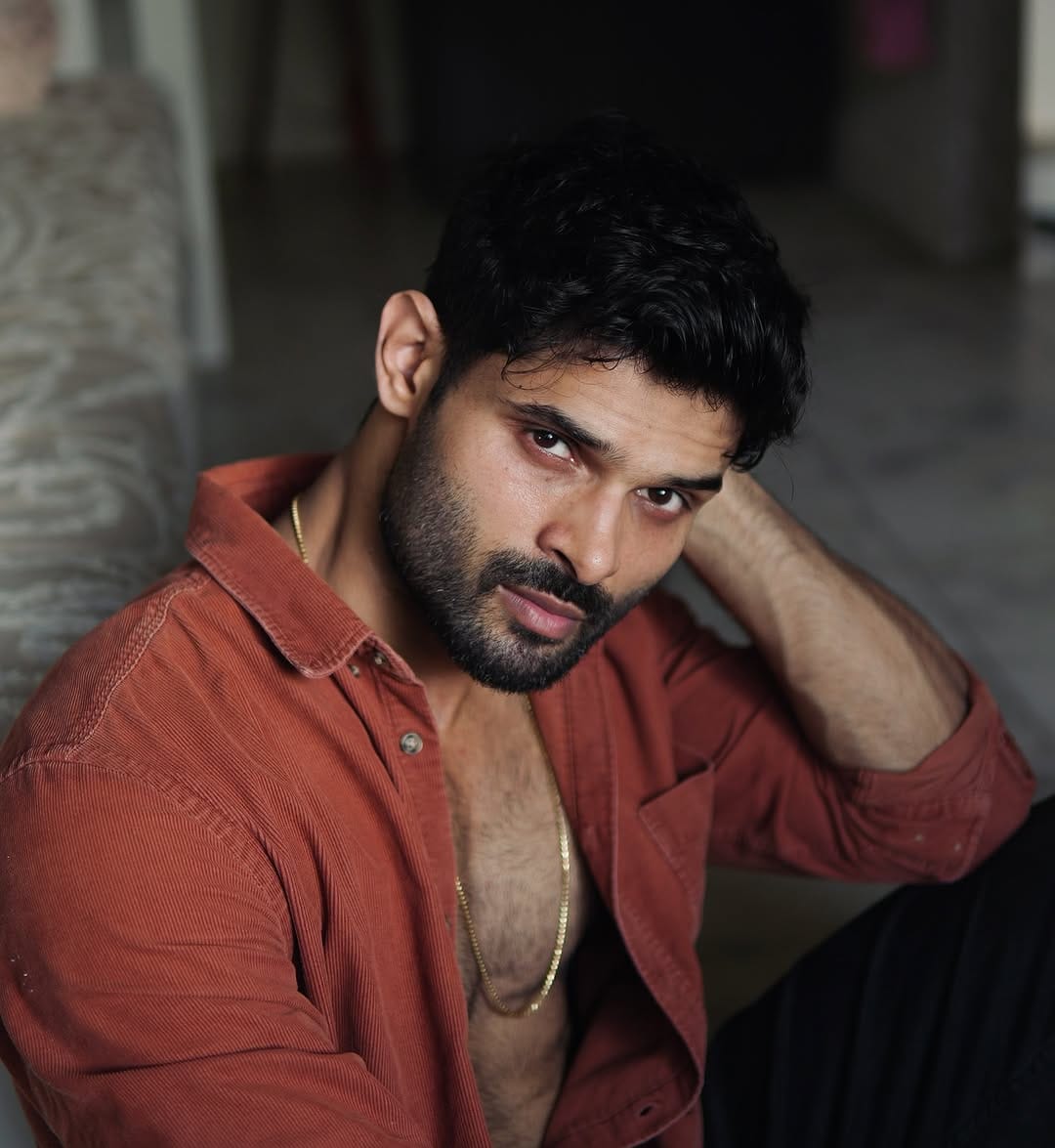 Post 4 by Vaibhav Singh on Instagram (image)
