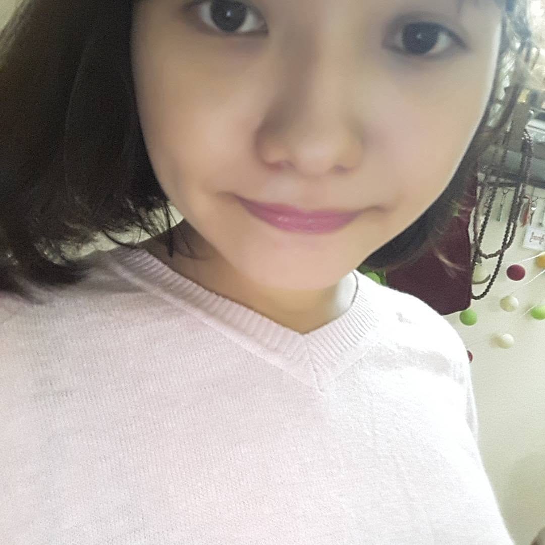 Post 4 by Ywat Thit on Instagram (image)