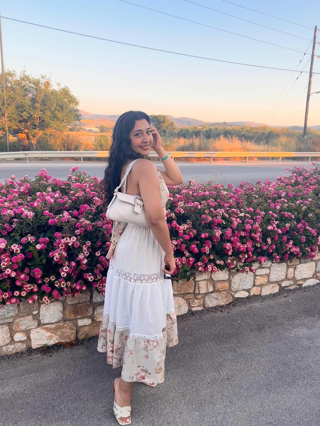 Post 2 by Sjeeda Mohadjeri on Instagram (carousel)