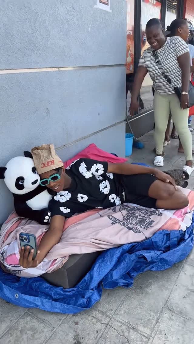 Post 6 by 876ROOMMATES on Instagram (video)