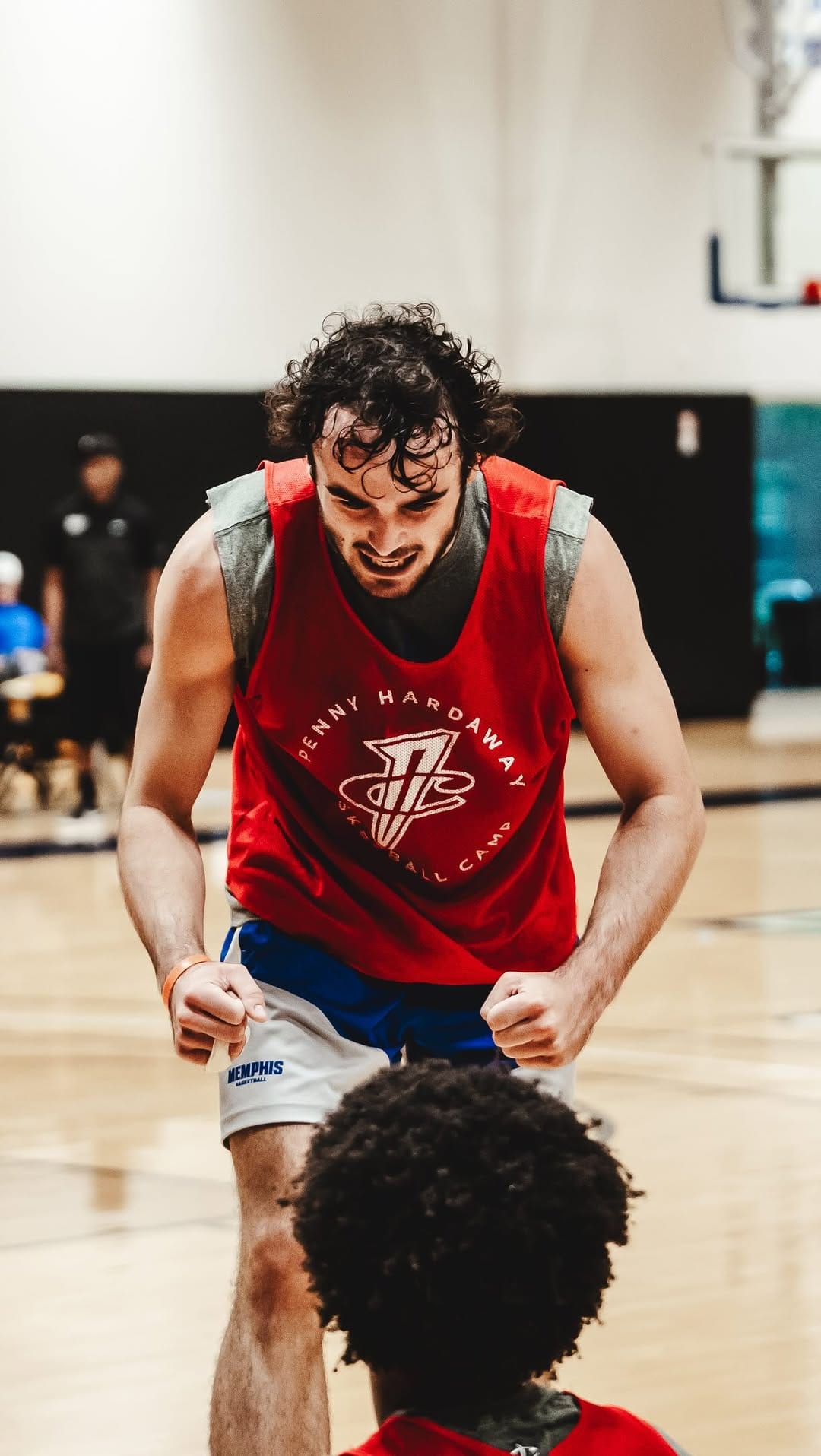 Post 3 by Memphis Men’s Basketball on Instagram (video)