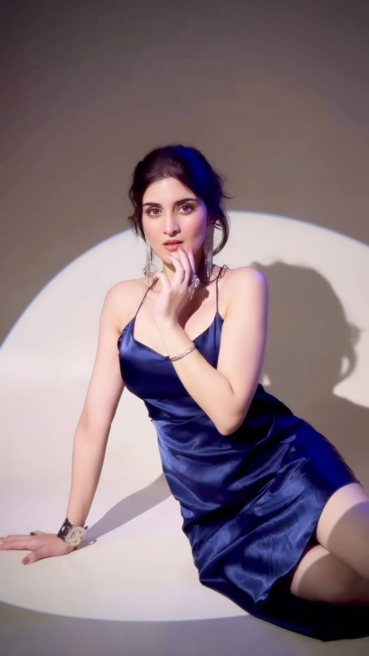 Post 1 by Navika Kotia on Instagram (video)