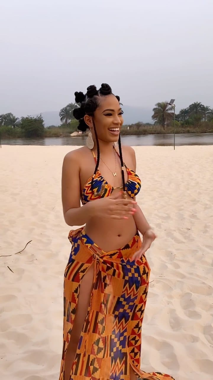 Post 10 by Page Fan de Mélissa Yansané on Instagram (video)