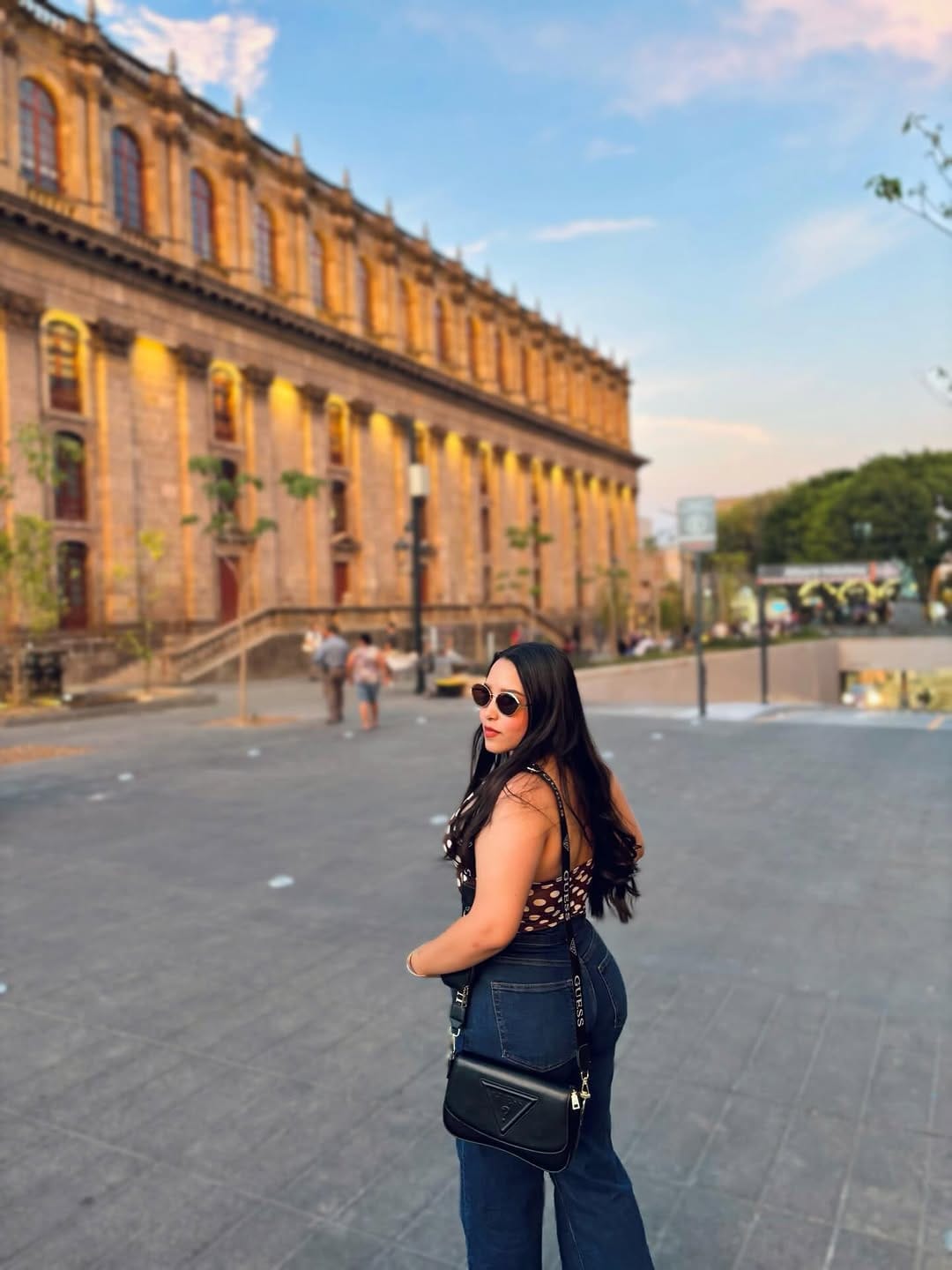 Post 2 by 𝙼𝚘𝚗𝚜𝚎 𝚁𝚘𝚍𝚛𝚒𝚐𝚞𝚎𝚣 on Instagram (carousel)