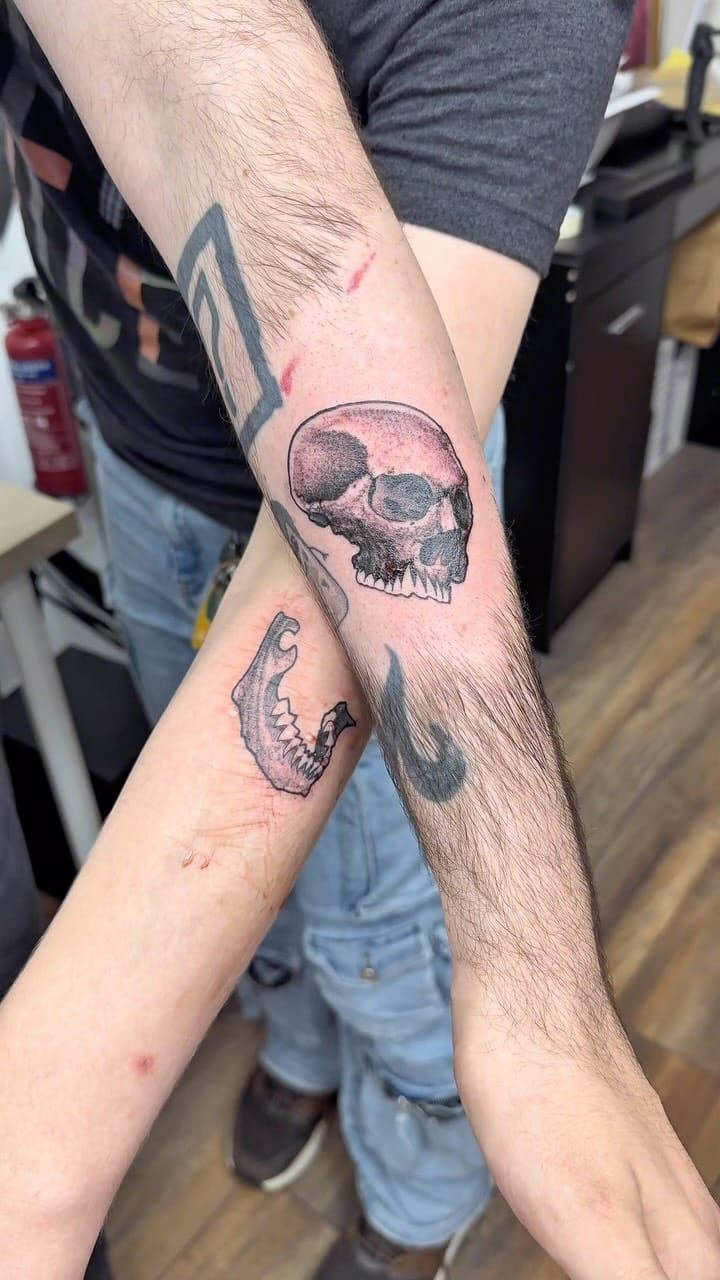 Post 8 by Rot_Priest | Tattoo Artist Amsterdam on Instagram (video)