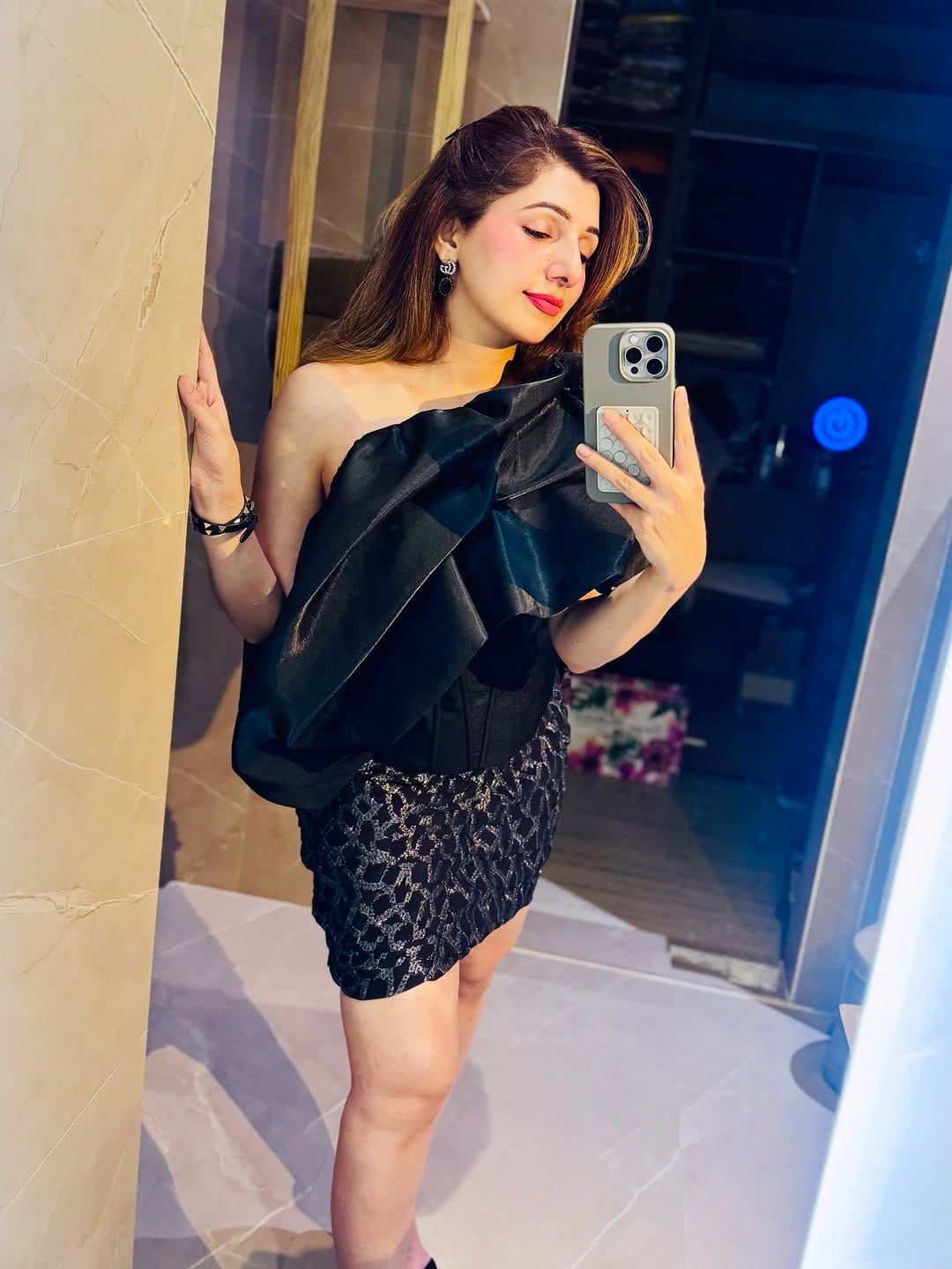 Post 6 by TanyaMalhotraOfficial 🧿 on Instagram (carousel)