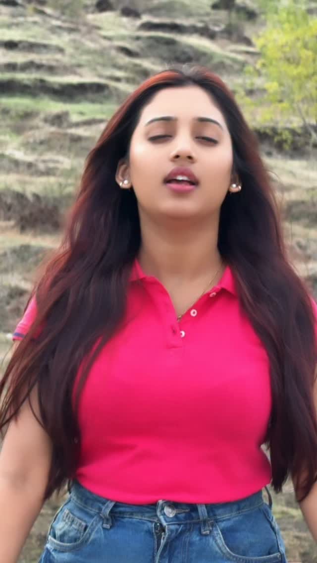 Post 4 by Ashlesha Ratnaparkhe🦋 on Instagram (video)