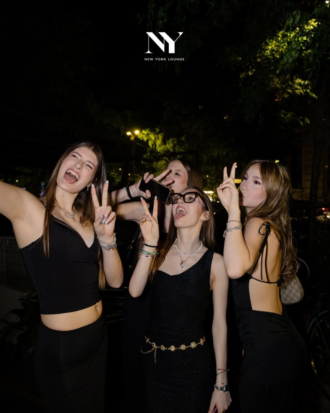 Post 8 by NEW YORK LOUNGE MILANO ® on Instagram (image)
