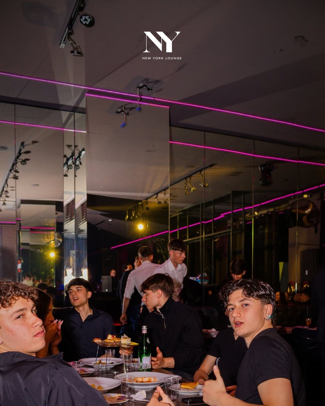 Post 4 by NEW YORK LOUNGE MILANO ® on Instagram (image)