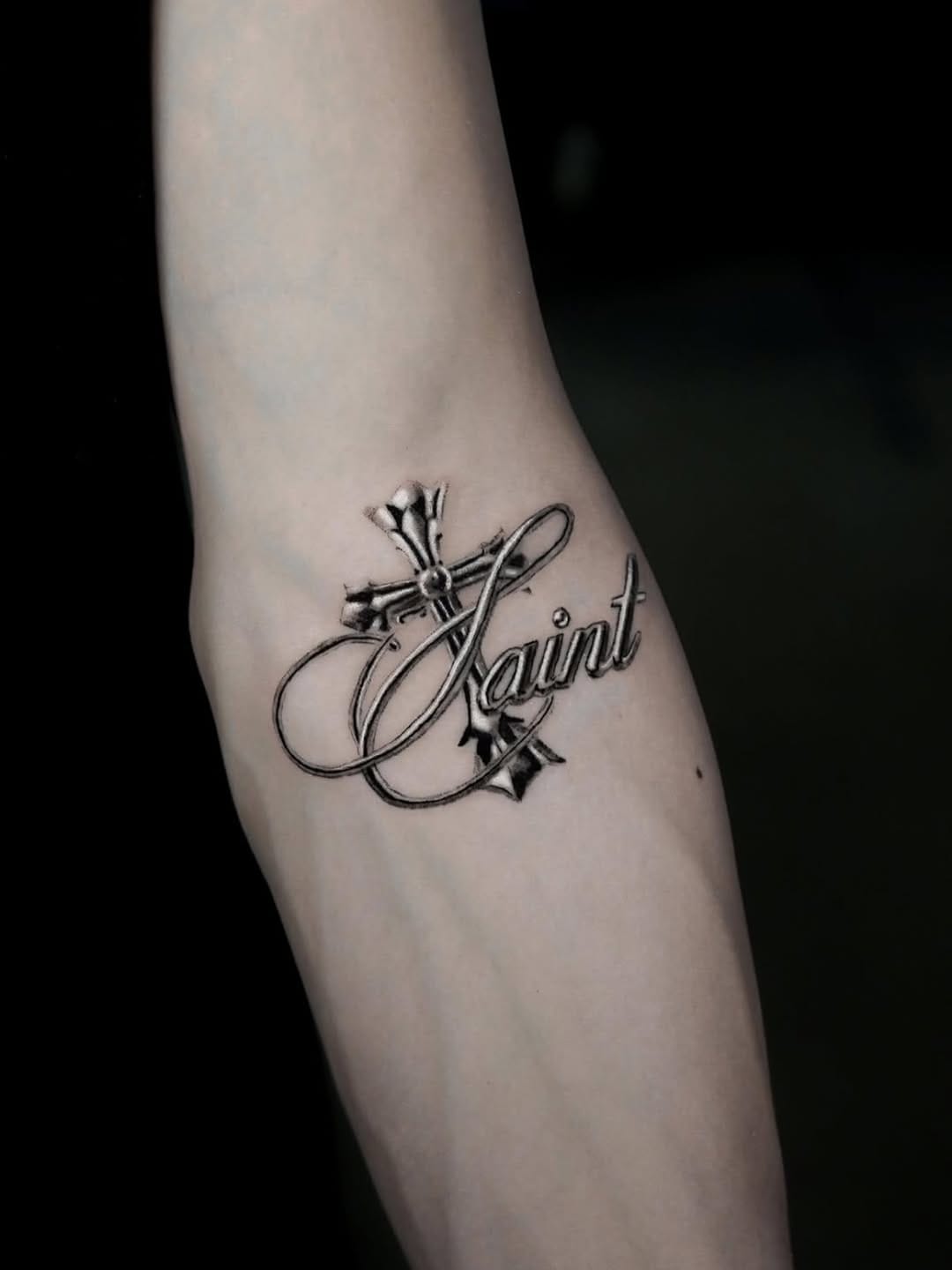 Post 1 by 𝔏𝔬𝔲𝔦𝔰𝔞 𝔰𝔱𝔞𝔯 on Instagram (carousel)