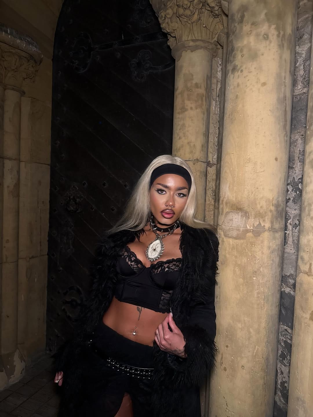 Post 6 by 𝔏𝔬𝔲𝔦𝔰𝔞 𝔰𝔱𝔞𝔯 on Instagram (carousel)