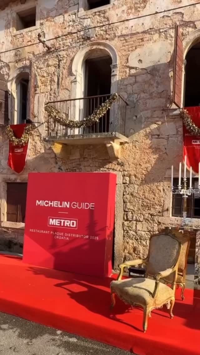Post 2 by CELEBRATION Baloni Vatrometi Dekoracije by Rafaela & Mario on Instagram (video)