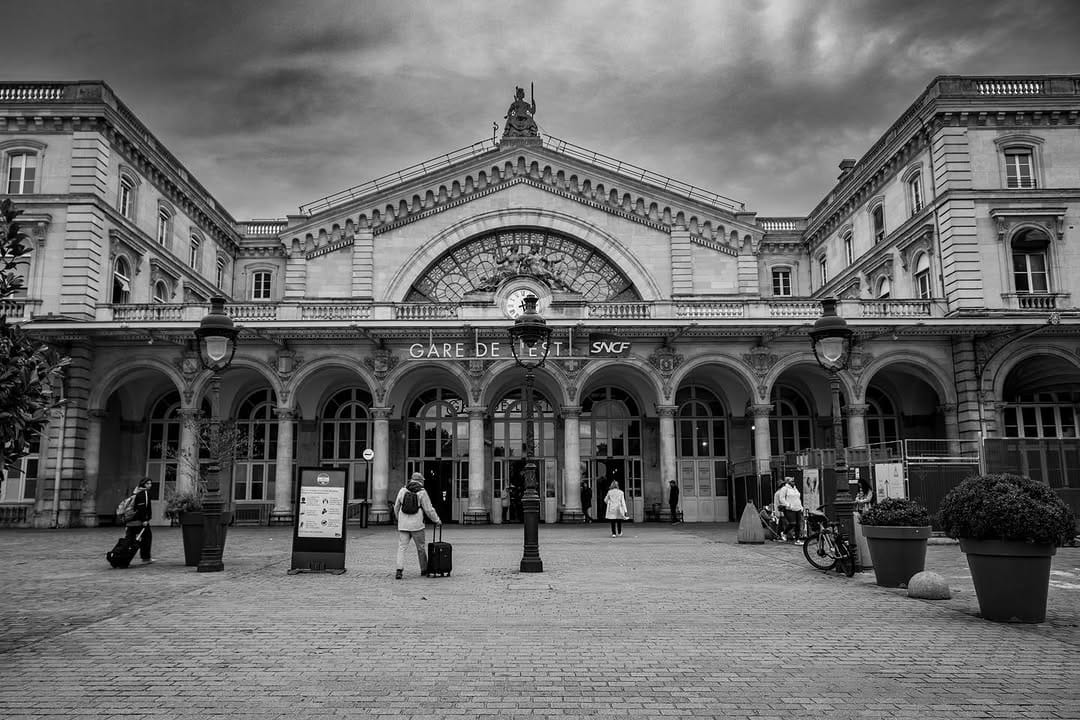 Post 9 by Christian Hoffmann on Instagram (carousel)