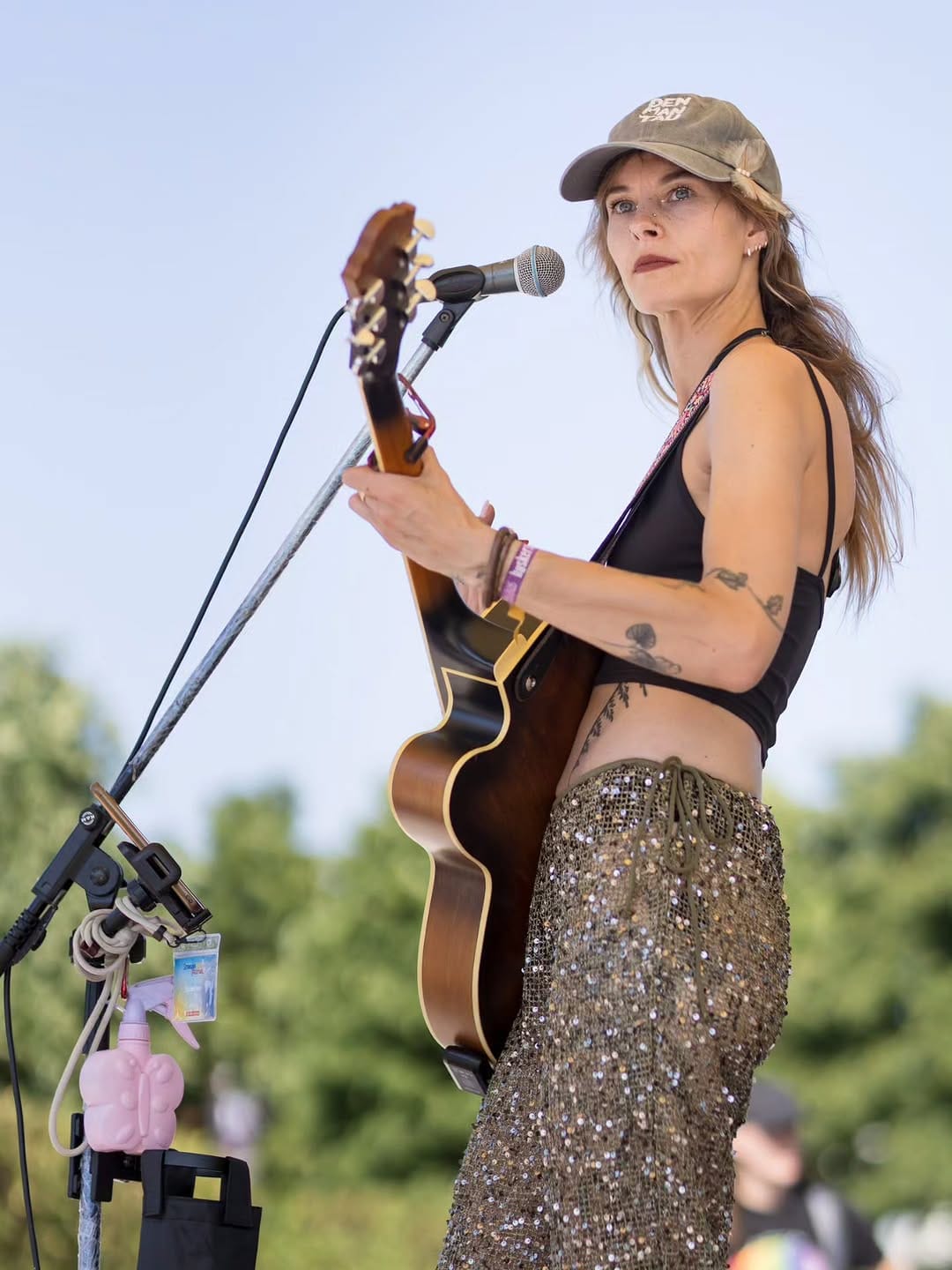 Post 6 by 🌼Suzie Fleur 🎶Street musician 🧚‍♀️Urban Fairy on Instagram (carousel)