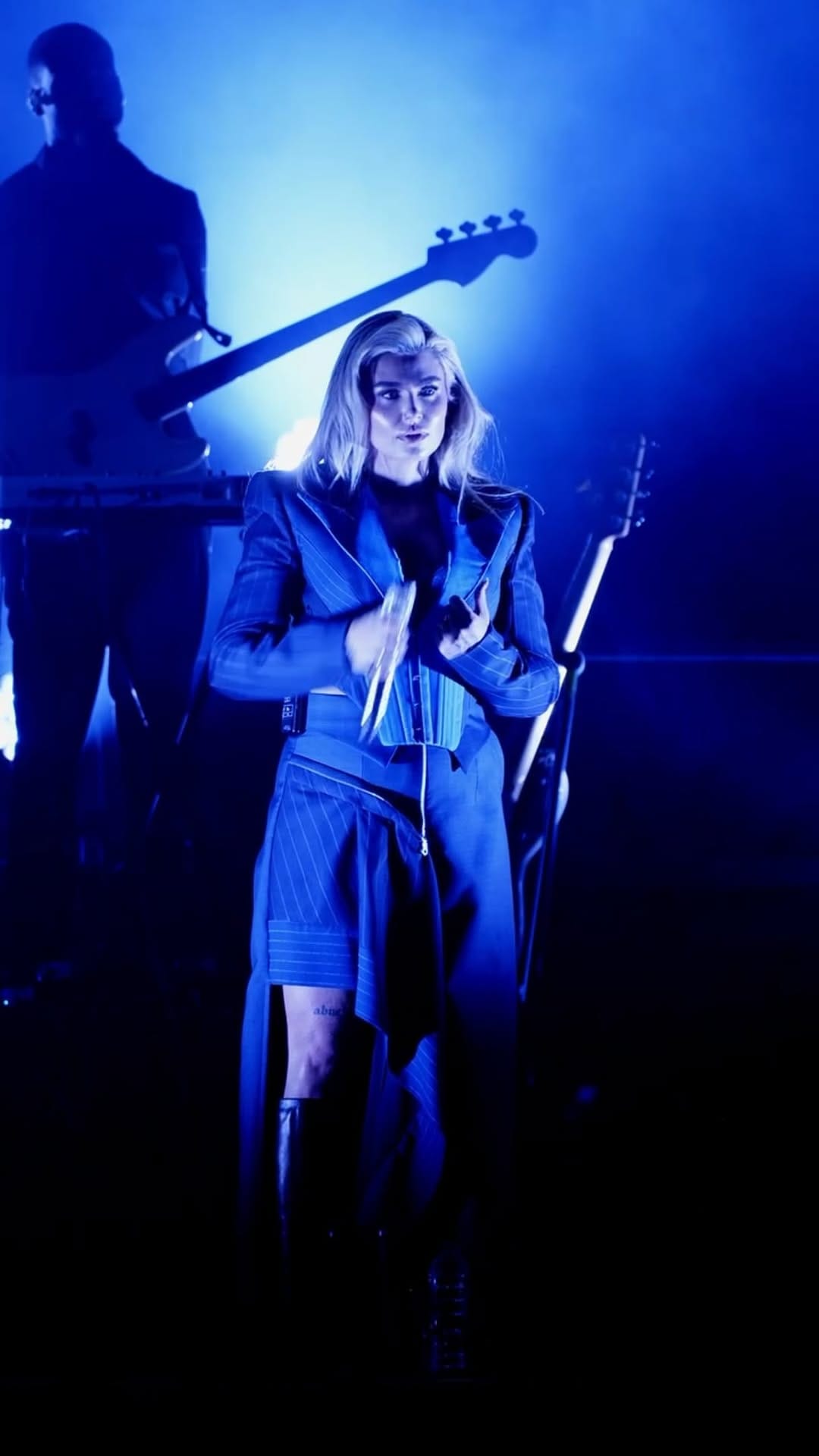 Post 6 by Het Concertgebouw on Instagram (video)