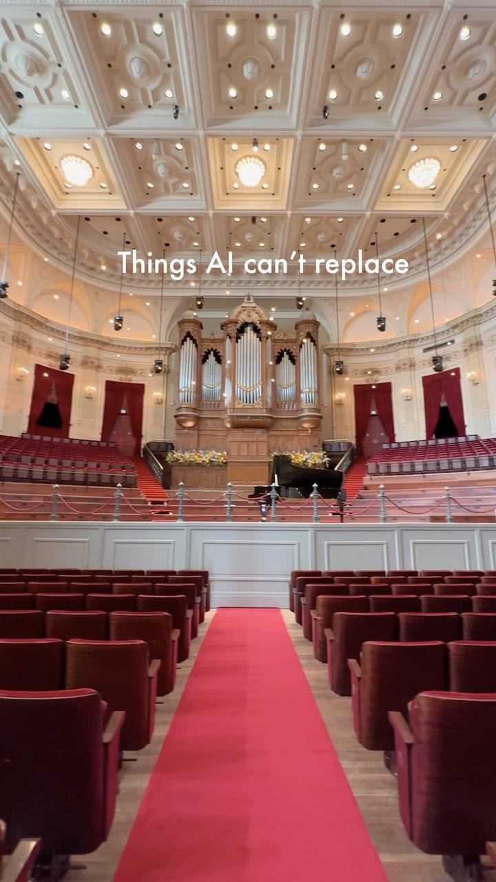 Post 3 by Het Concertgebouw on Instagram (video)