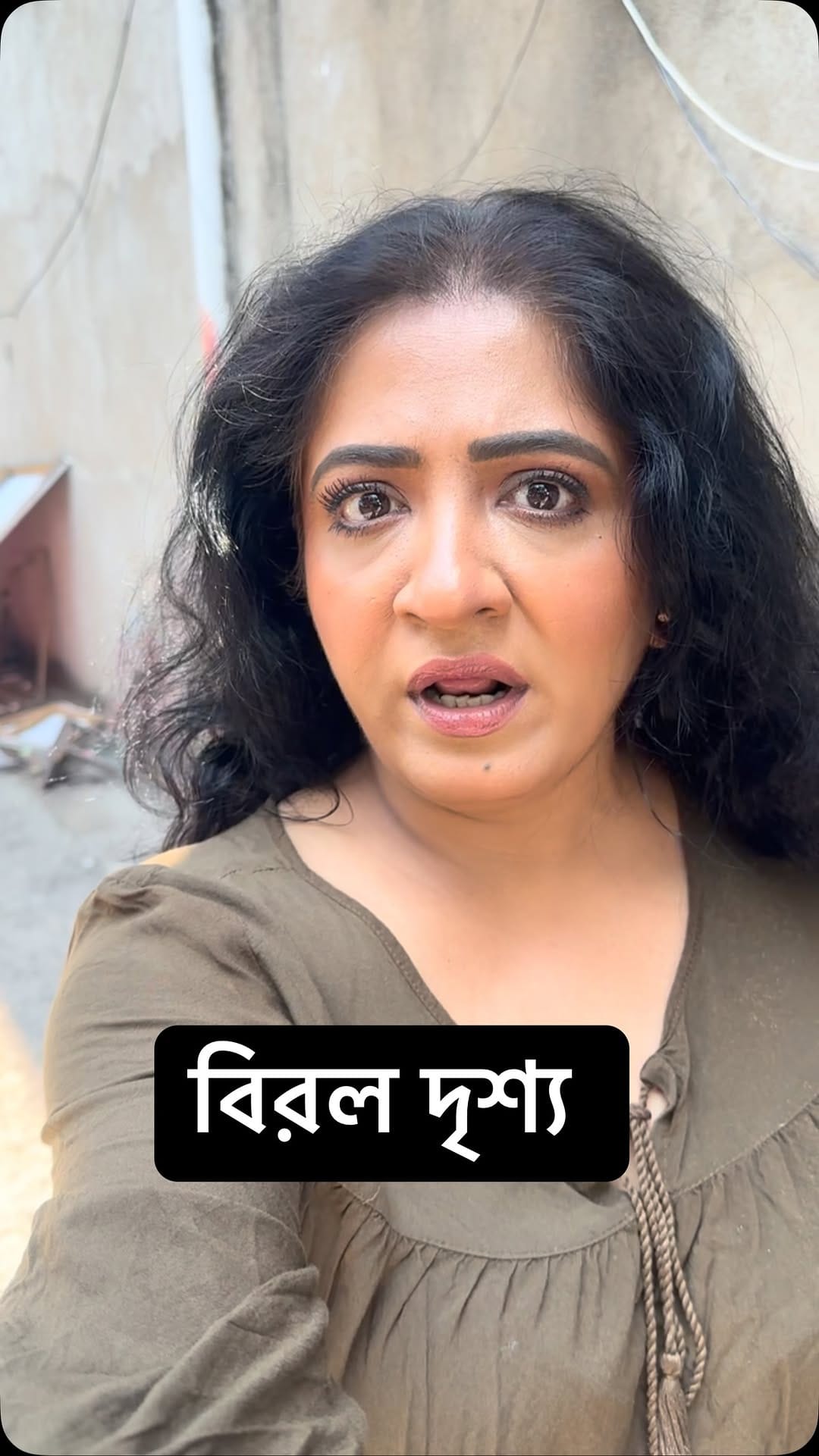 Post 6 by Ssohini ( Sohini Sanyal ) on Instagram (video)