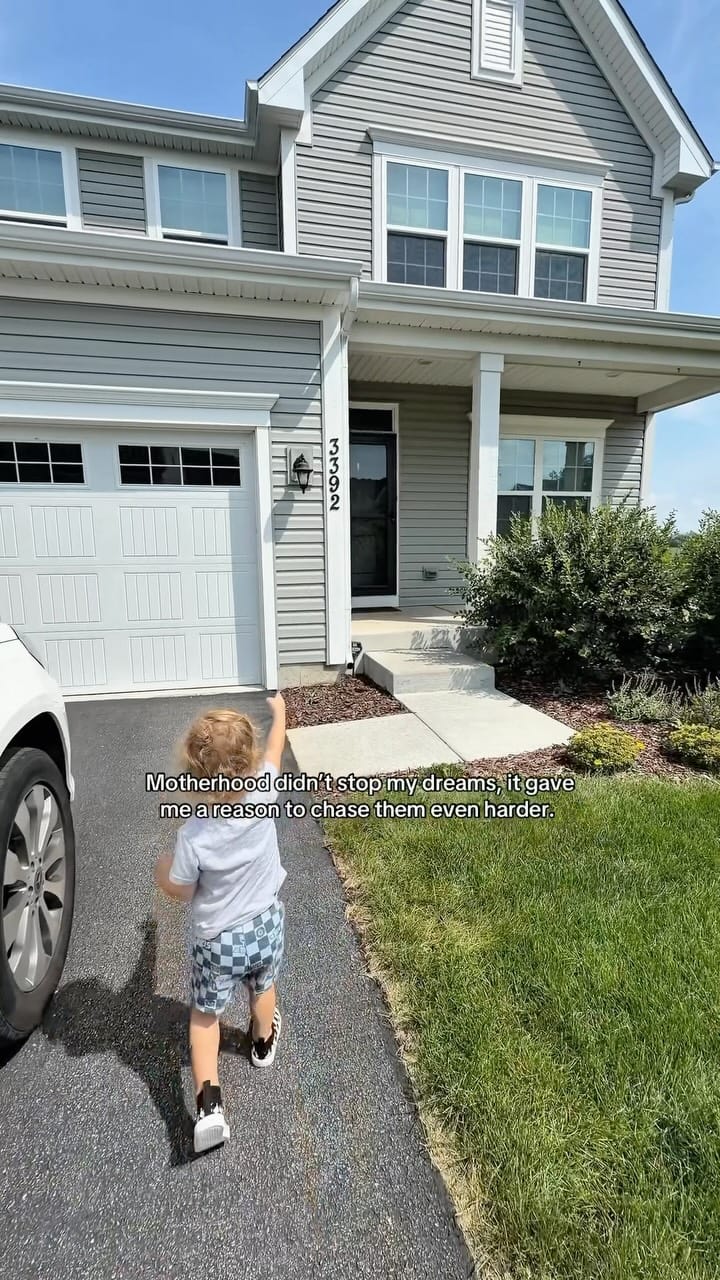 Post 1 by Samantha Laba | IL REALTOR® on Instagram (video)