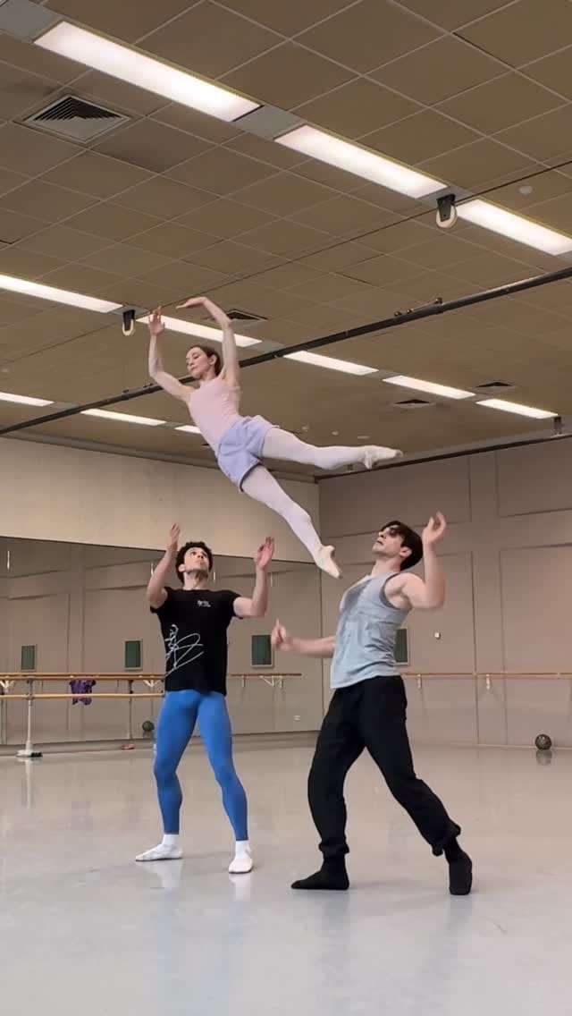 Post 6 by Anna Ol • Ballet artist on Instagram (video)