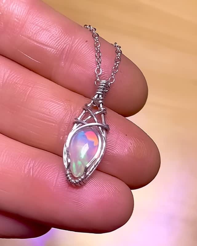 Post 4 by MelSi Jewelry on Instagram (video)