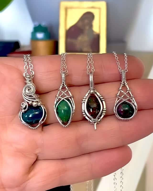 Post 3 by MelSi Jewelry on Instagram (video)